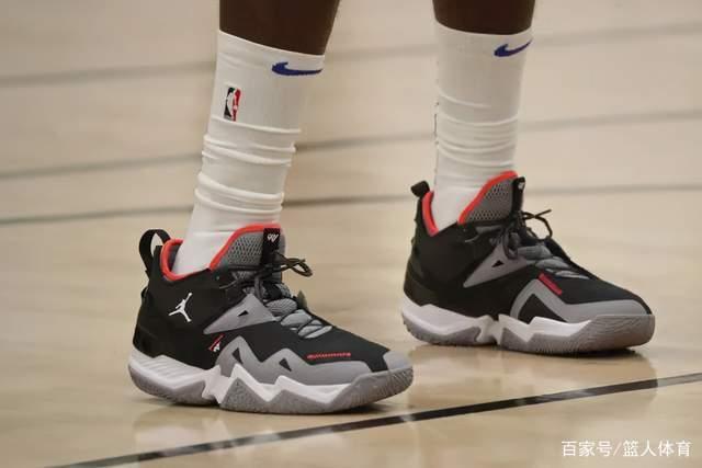 热身赛-杨舒予6记三分中国女篮逆转澳大利亚